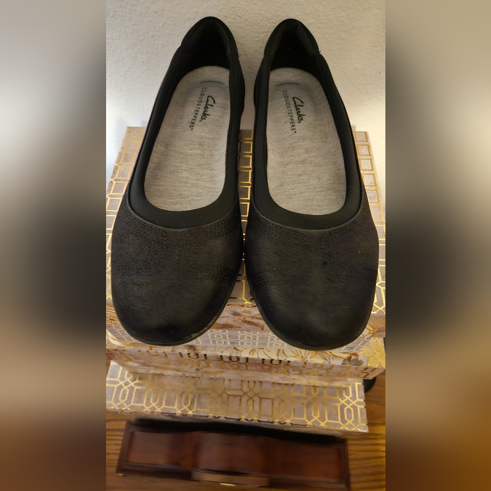7.5 Women's Clark's Dress Shoe Black